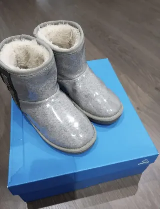 Botas niña Mustang grises y plateadas