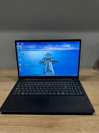 Portátil Lenovo Negro