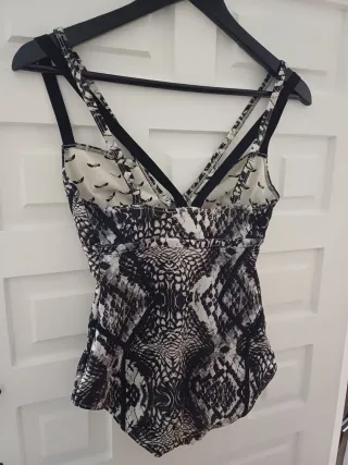 Body estampado blanco y negro