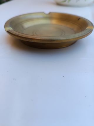Cenicero antiguo de cobre