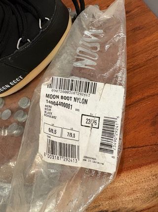 Botas Moon Boot niño negras