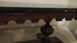 Mesa baja mármol negro y madera