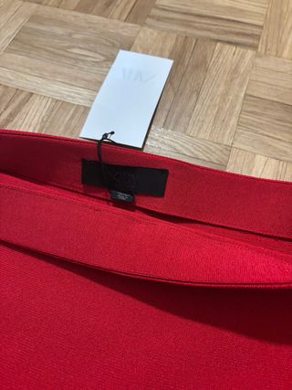 Falda mini punto Zara roja NUEVA CON ETIQUETAS