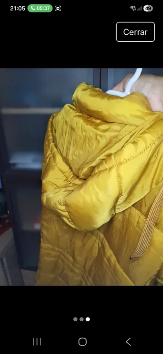 Chaqueta acolchada amarilla mujer