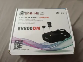 Eachine EV800DM con antenas de aftermarket