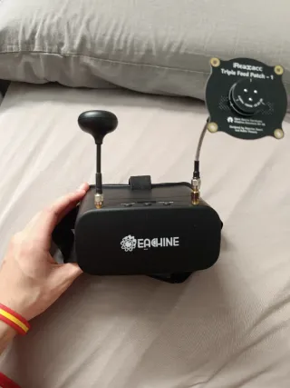 Eachine EV800DM con antenas de aftermarket