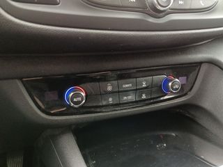 Opel Insignia  Selective Pro