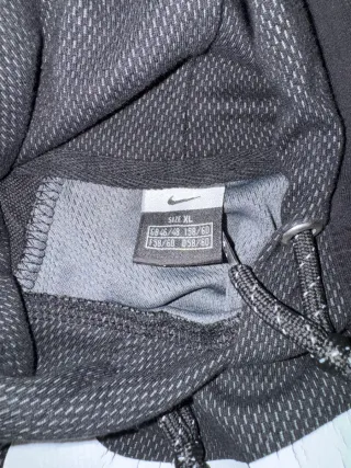 Sudadera Hoddie Classic Retro Y2K NIKE negra XL