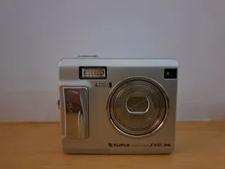 Fujifilm FinePix F440 Fotocamera Digitale