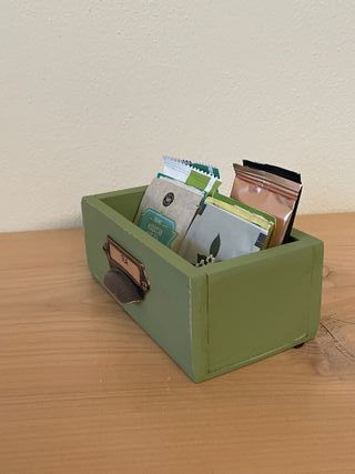 Porta bustine tè in legno con etichetta