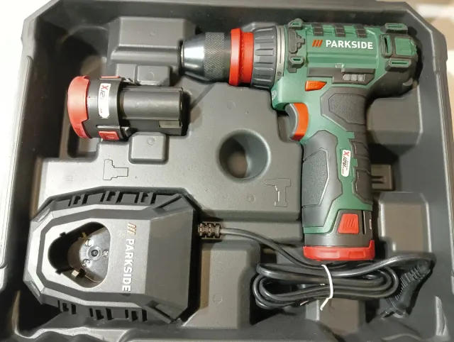 Atornillador + Accesorios + 2 Baterías PARKSIDE
