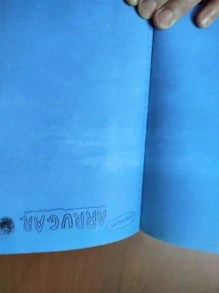 Destroza este diario. Ahora a todo color