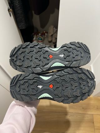 Zapatos Quechua Gris y Turquesa