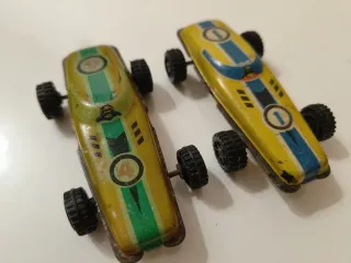 Coppia Macchinine Vintage in metallo