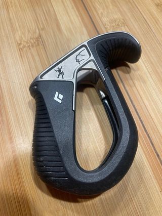 Asegurador Escalada Black Diamond ATC Pilot