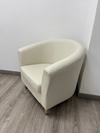 Butaca polipiel beige