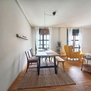 Piso en alquiler en Cimadevilla en Gijón