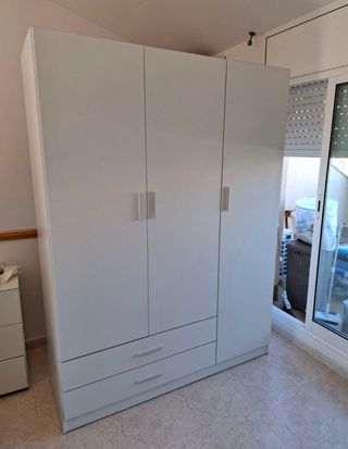 Armario 3 puertas blanco con 2 cajones