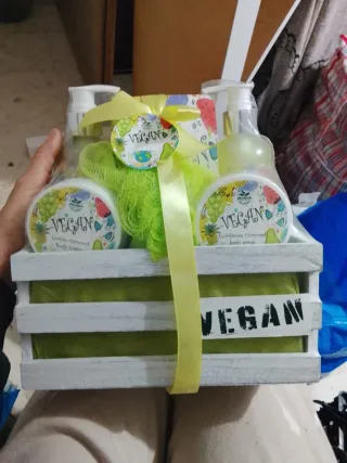 Cesta Regalo VEGAN Jabón y Loción