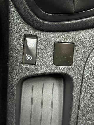 RENAULT CLIO COMERCIAL 1.5dCi 75CV MANUAL 5PT 2PZ