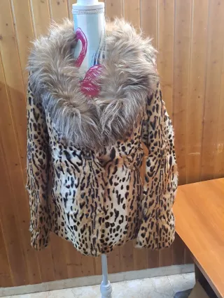Cazadora Mayjas leopardo con cuello pelo