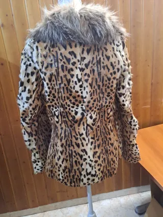 Cazadora Mayjas leopardo con cuello pelo