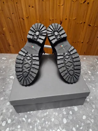 Scarpe stivaletti Nero Giardini 37