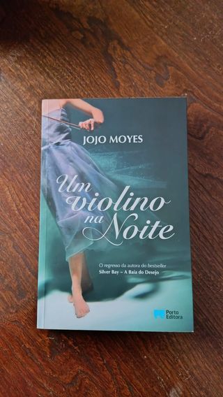 Um violino na noite