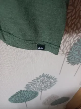 Camiseta Quiksilver Verde Militar Águila