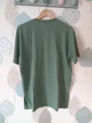 Camiseta Quiksilver Verde Militar Águila