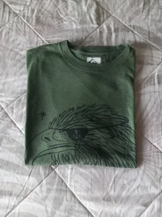Camiseta Quiksilver Verde Militar Águila