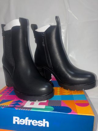 Botines Refresh Negros Talla 38