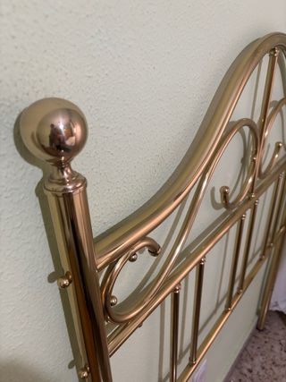 Dos cabeceros metálicos dorados camas de 90cm