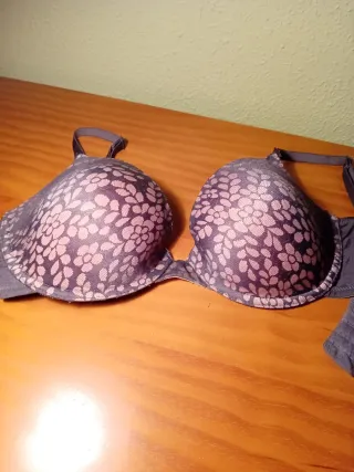 Sujetador Hunkemöller gris y rosa