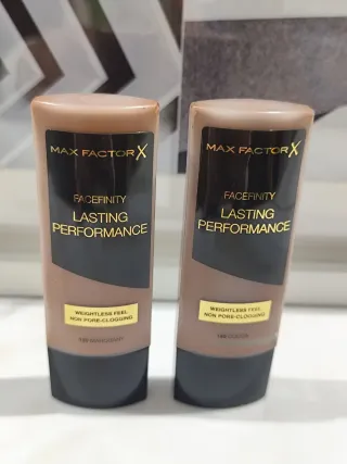 Base de Maquillaje Max Factor Facefinity 130