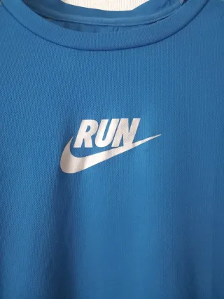 Camiseta Nike RUN azul