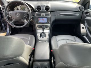 Mercedes-Benz  CLK 2005