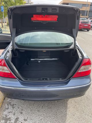 Mercedes-Benz  CLK 2005