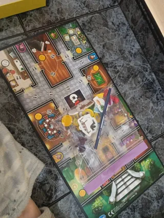 Cluedo Junior - El caso de la tarta desaparecida