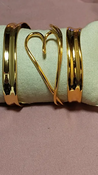 Pulsera Pandora Corazón Rígido Dorada