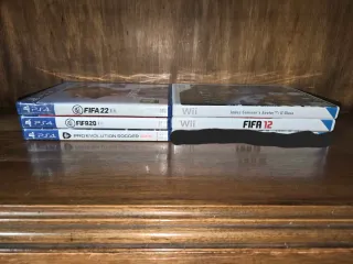 Videogiochi ps4 e wii: avatar + fifa e pes