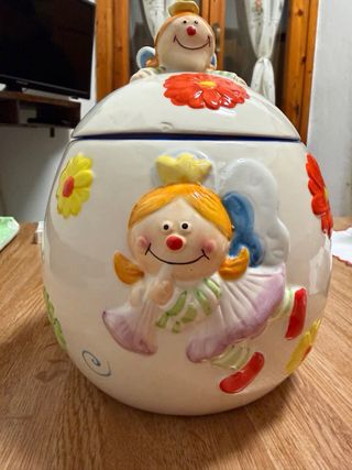 Biscottiera in ceramica con angioletti