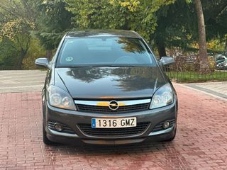 Opel Astra GTC 2009 / Distintivo Ambiental "B"
