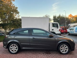Opel Astra GTC 2009 / Distintivo Ambiental "B"