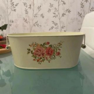 Macetero/Jardinera Metal Beige Flores Rosas