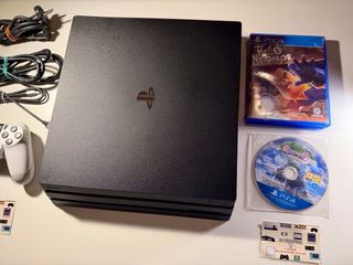PS4 Pro 1TB firmware basso + 2 Giochi
