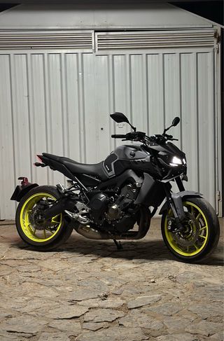 Yamaha MT09 2017 Night Fluo