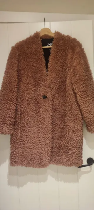 Abrigo pelo suave rosa/marrón