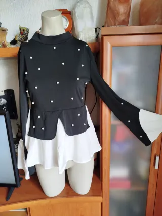 Blusa manga larga perlas talla S
