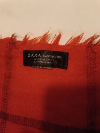 Bufanda Zara Roja